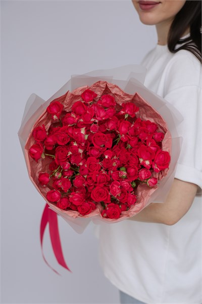 15 кустовых роз Черри Хеопс 2266