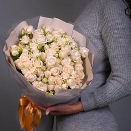 15 кустовых роз в упаковке 987326126661