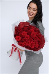 51 роза Ред Наоми 2271