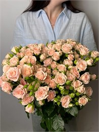 Кустовые розы Лидия 2337