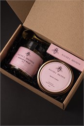 Розовый набор со свечой 2394