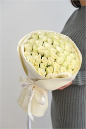 51 роза Кения белая 2429